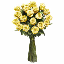 Bouquet de roses jaunes à longues tiges avec garniture livraison a Fleurier